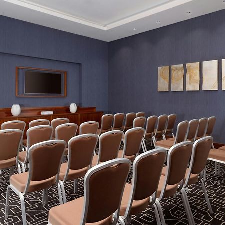 Sheraton Baku Intourist Exterior foto A typical meeting room