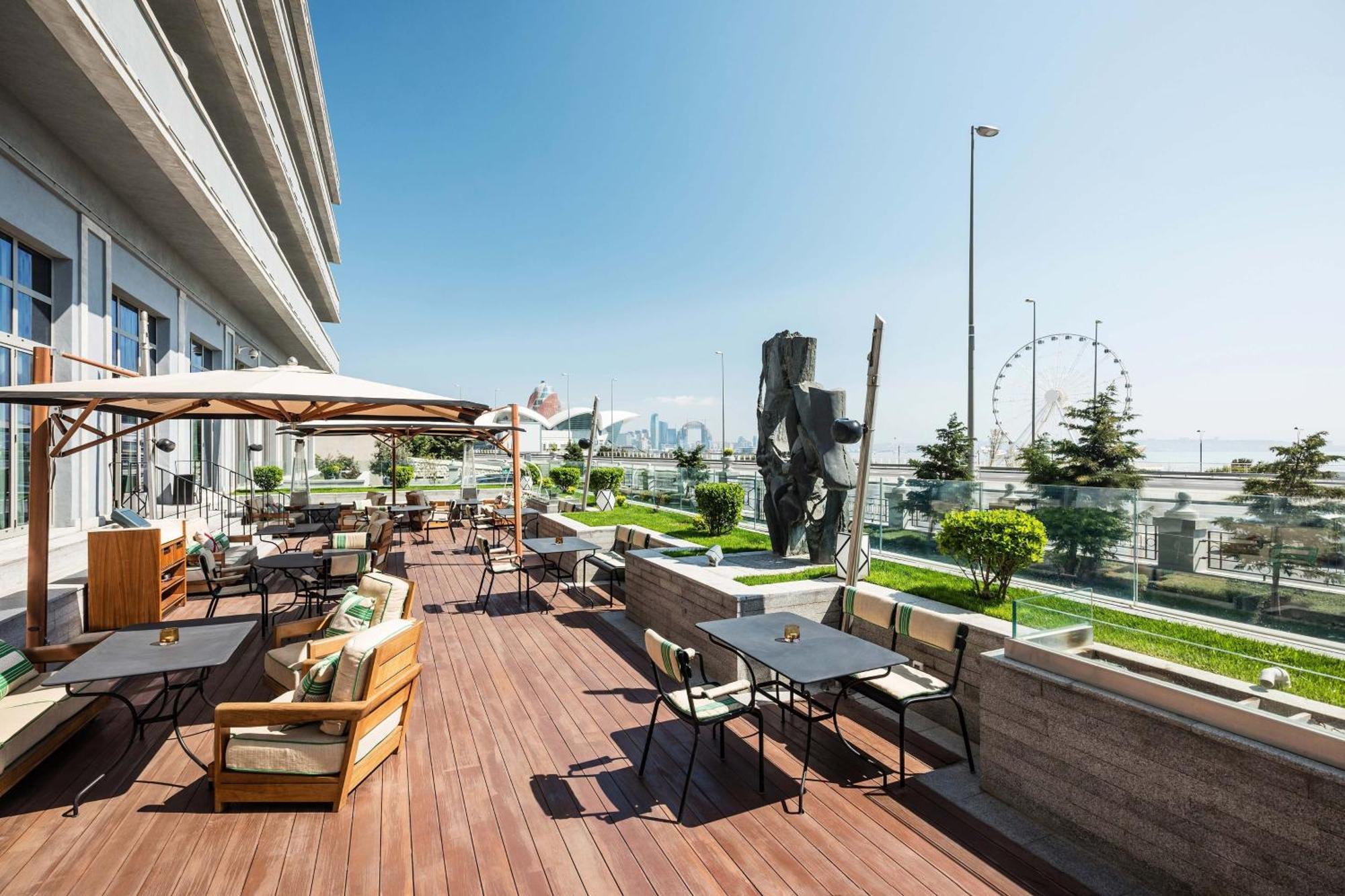 Sheraton Baku Intourist Exterior foto The Sky Garden