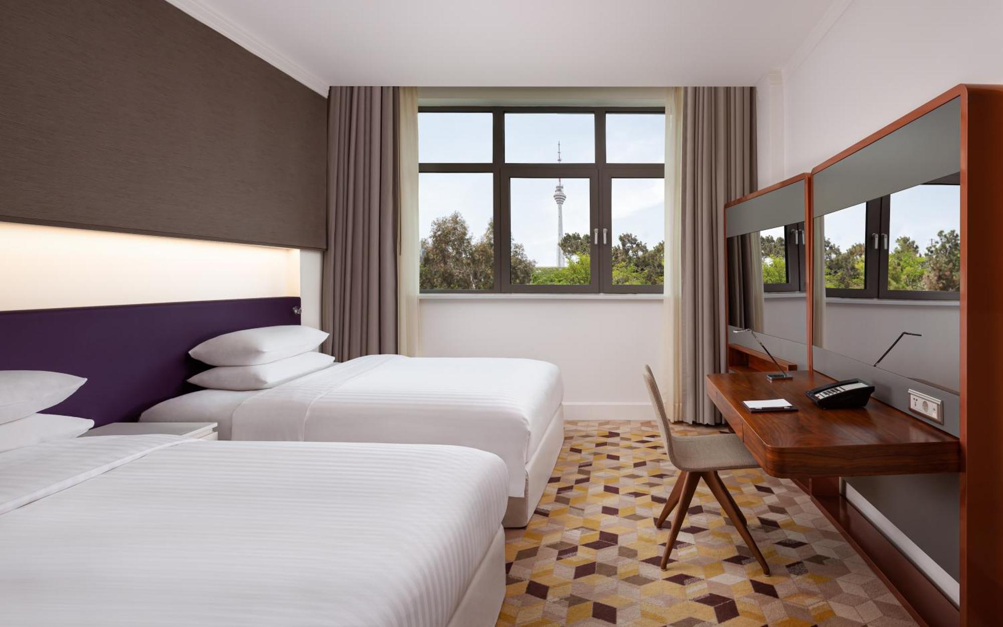 Sheraton Baku Intourist Exterior foto A room at the hotel
